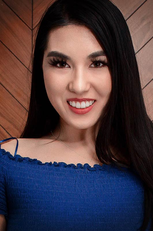 Mina Moon - Strokies.com